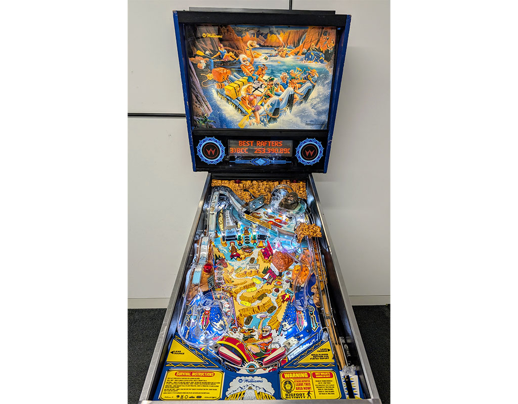 2026-2-white-water-pinball-machine White Water Pinball Machine - Image 3